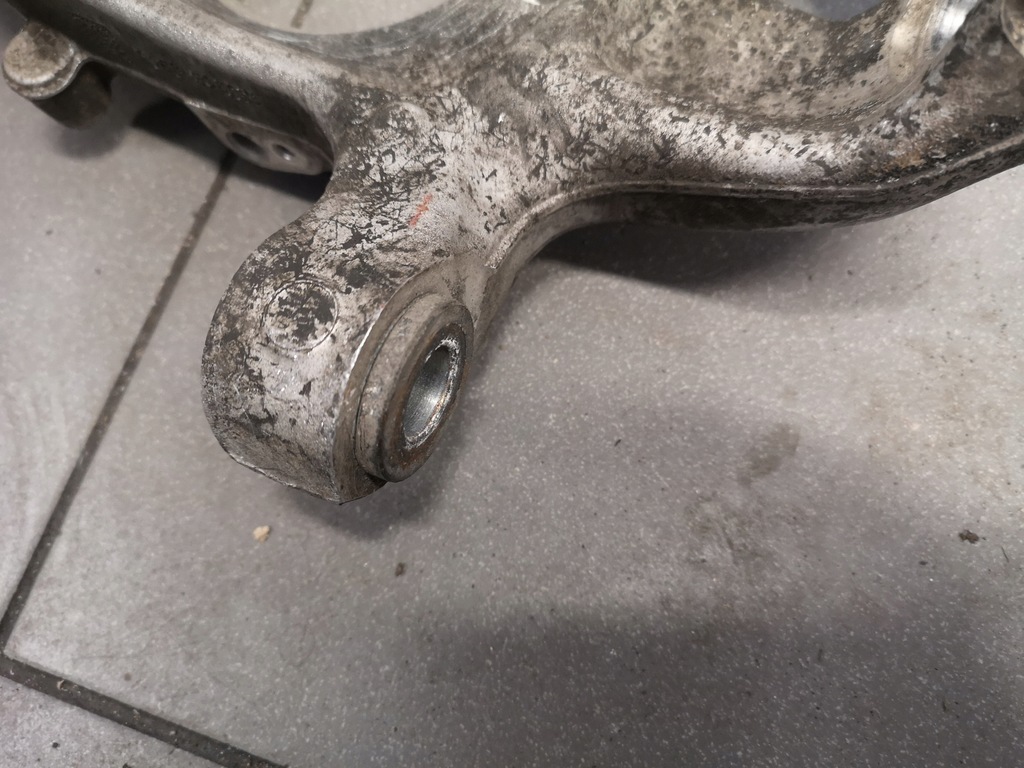 фото №9, Поворотний кулак правий перед audi a4 a5 a6 8k0407258