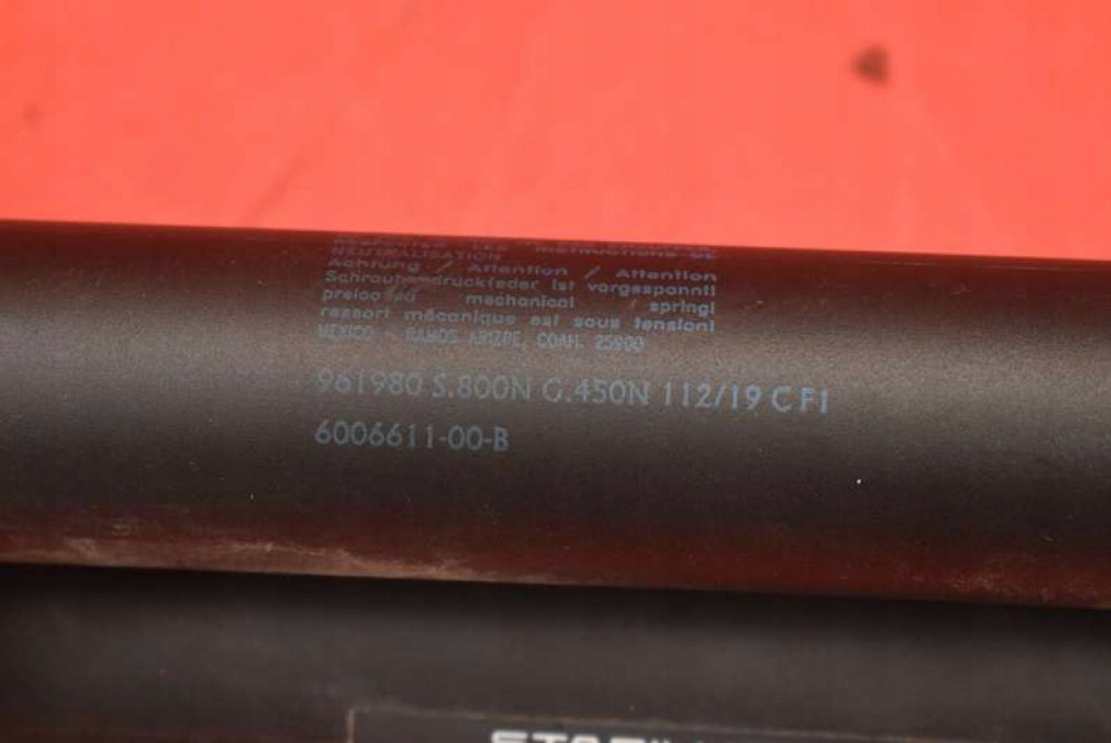 фото №8, Привод амортизаторы крышки 6006610-00-c 6006611-00-b tesla model s lift 16-21