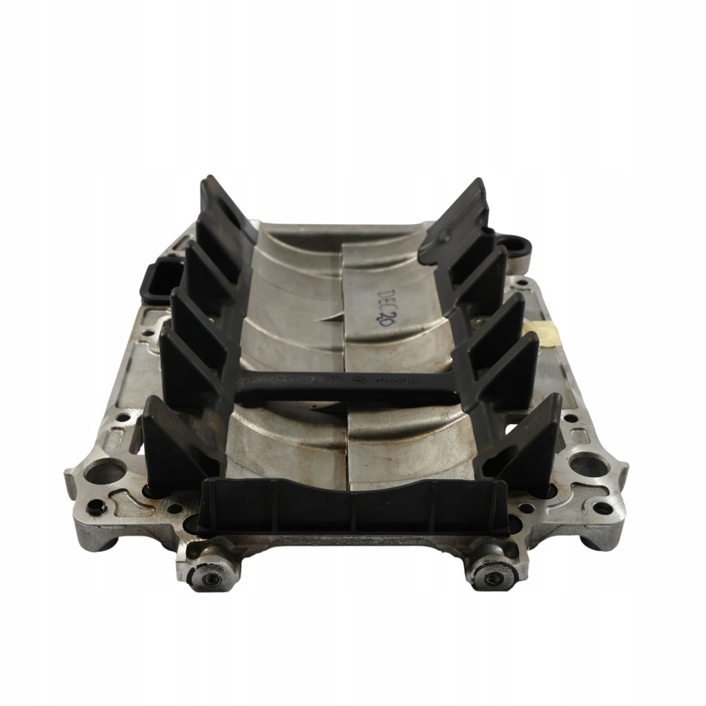 Audi q5 sq5 porsche macan 95b поддон масляная двигателя бензин 06m115287af в Украине