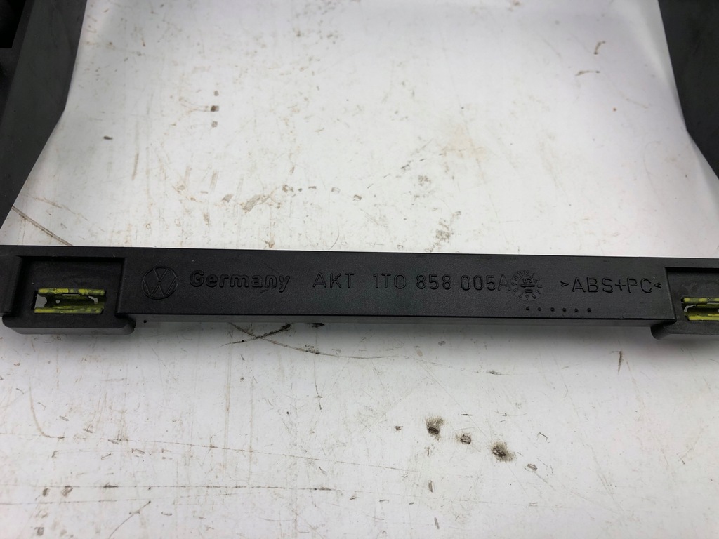 фото №2, Vw touran i рамка основа кронштейн радіо 1t0858005a