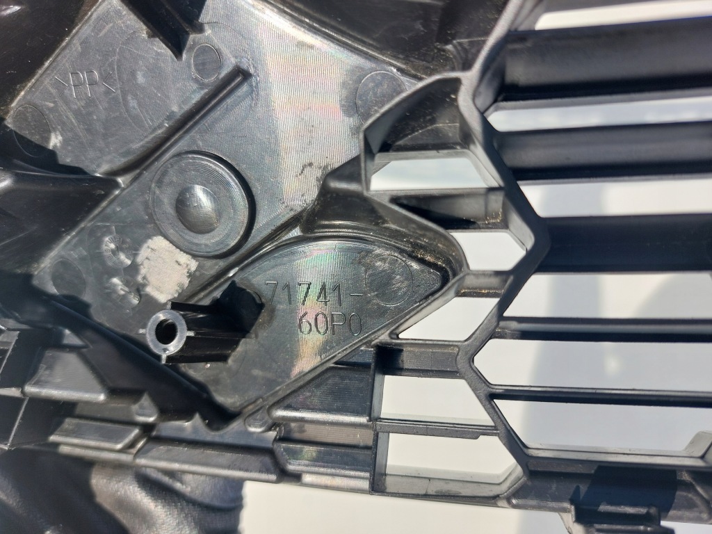 Купить Решётка радиатора решётка радиатора решётка бампера перед suzuki swift mk7 12- eu