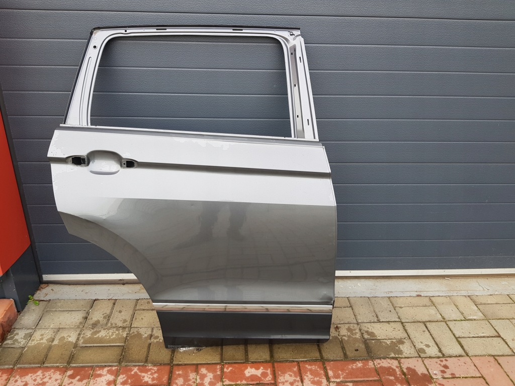 фото №1, Дверь правое правый задняя задние vw tiguan ii 2 5n 5na11111 r