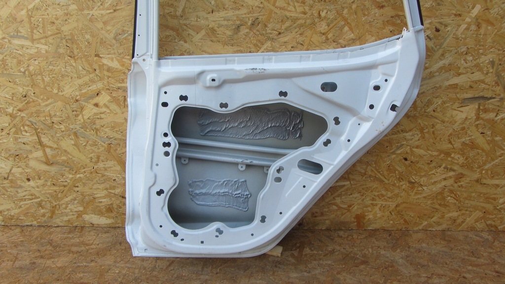 фото №9, Задние правое дверь ford fiesta mk8