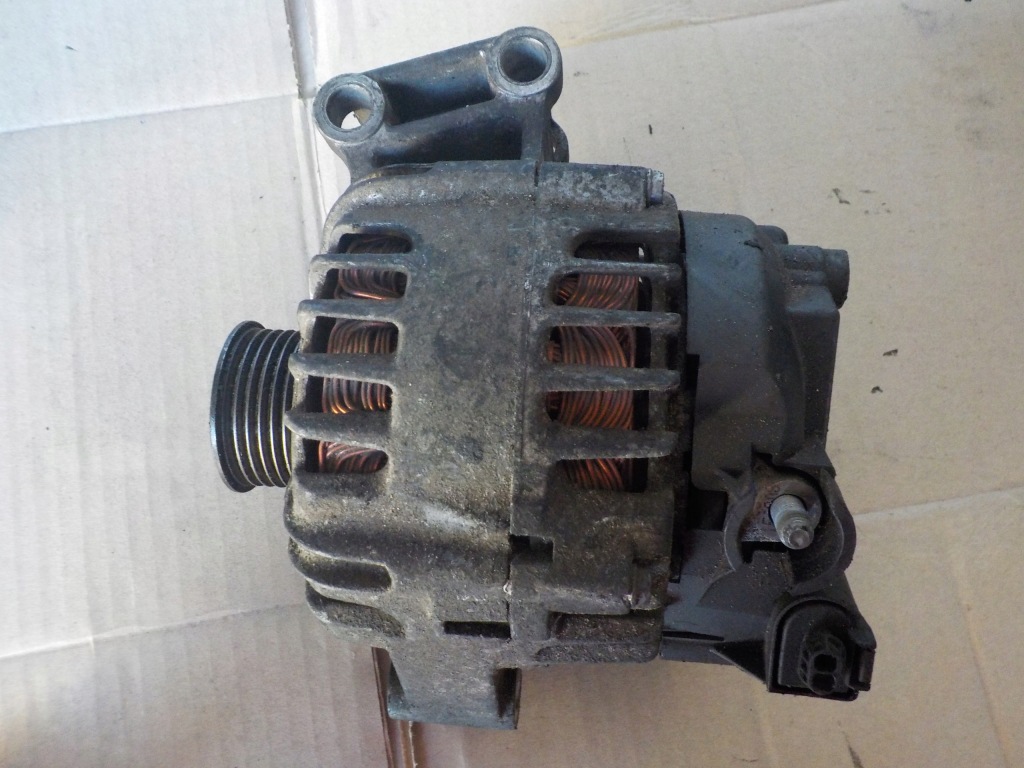Купить Ford fiesta mk7 1.4 b генератор 7g9n-10300-cc