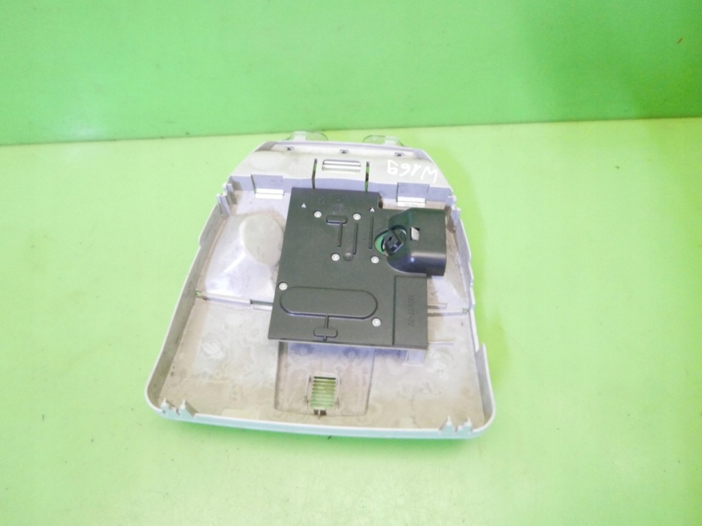 фото №7, Лампа освітлення кабіни перед mercedes w169 a180 cdi 3d 04-08