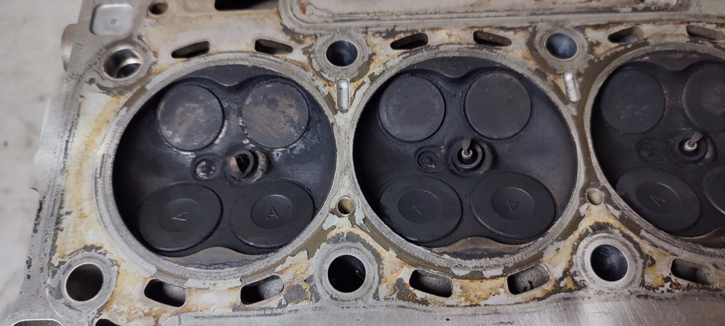 фото №13, B-max 12r fiesta mk7 1,0 ecoboost головка вали 117tk cm5g6090gc