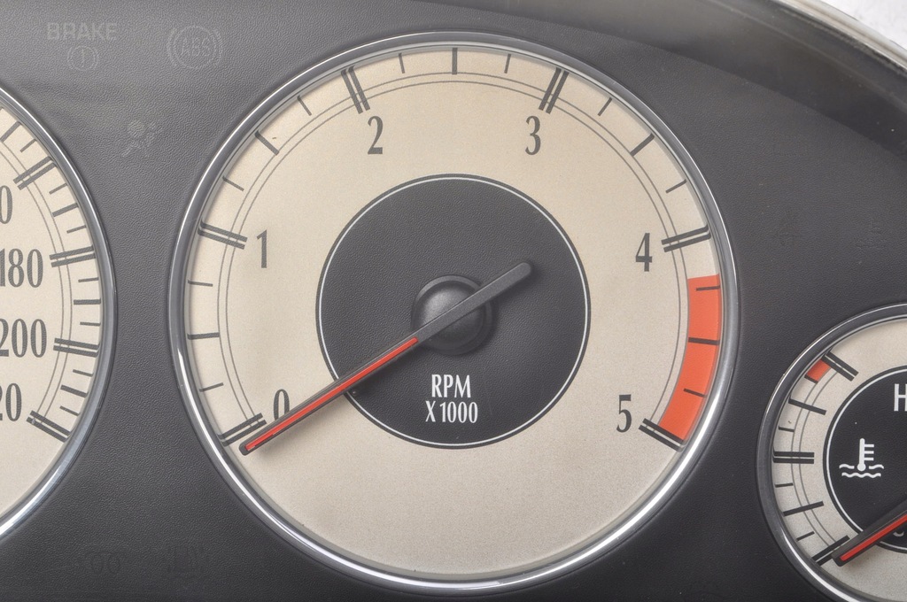 фото №7, Chrysler grand voyager iv 2.5 счетчик приборы