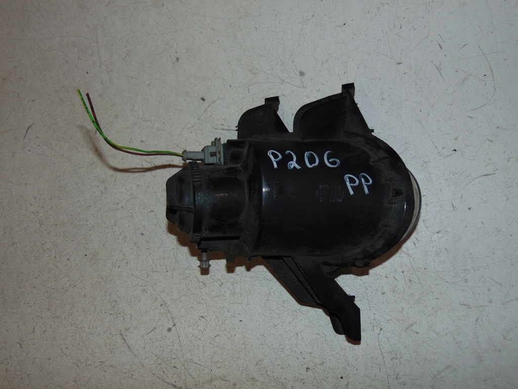 фото №4, Протитуманна фара правий peugeot 206