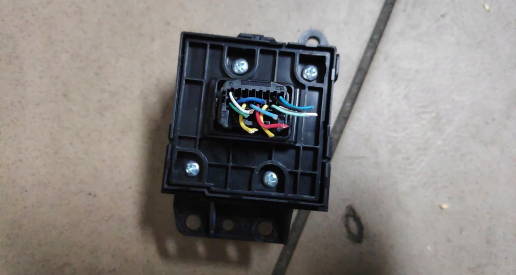 фото №4, Переключатель выключатель тормоза lexus rx450hl iv