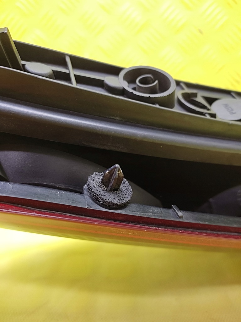 фото №6, Opel meriva a лампа правий задня 13130028