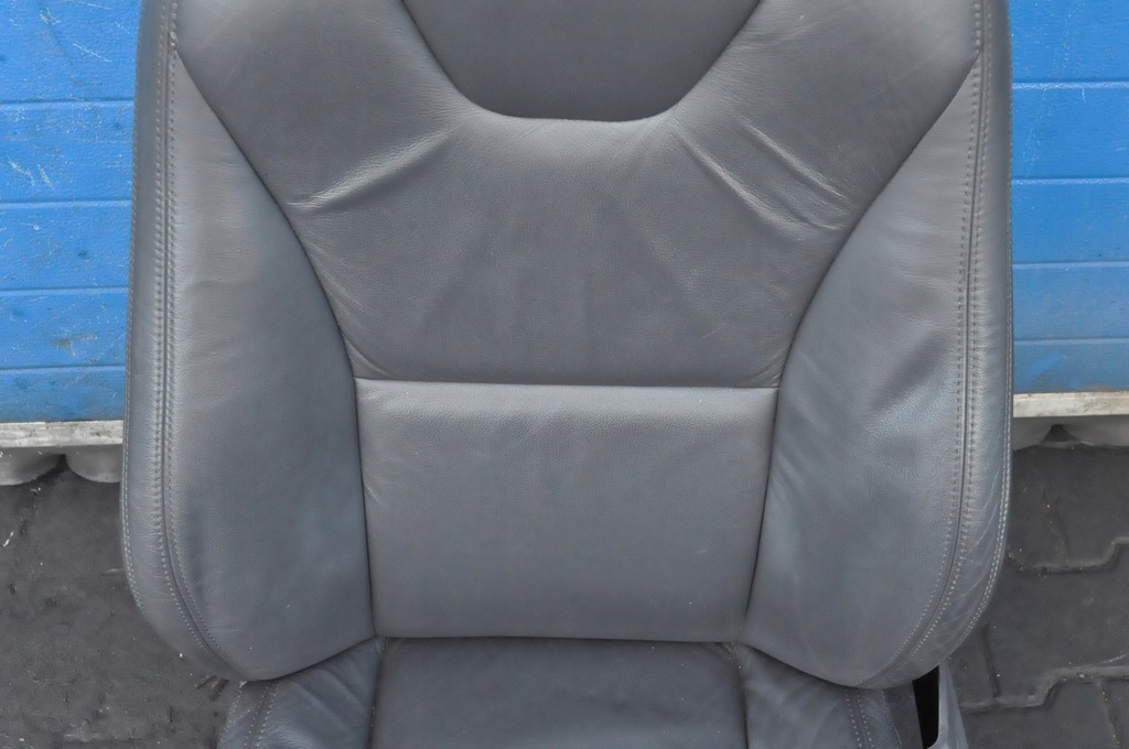 фото №5, Volvo xc60 i переходник салона сиденья заднее сиденье кожа экран r-design