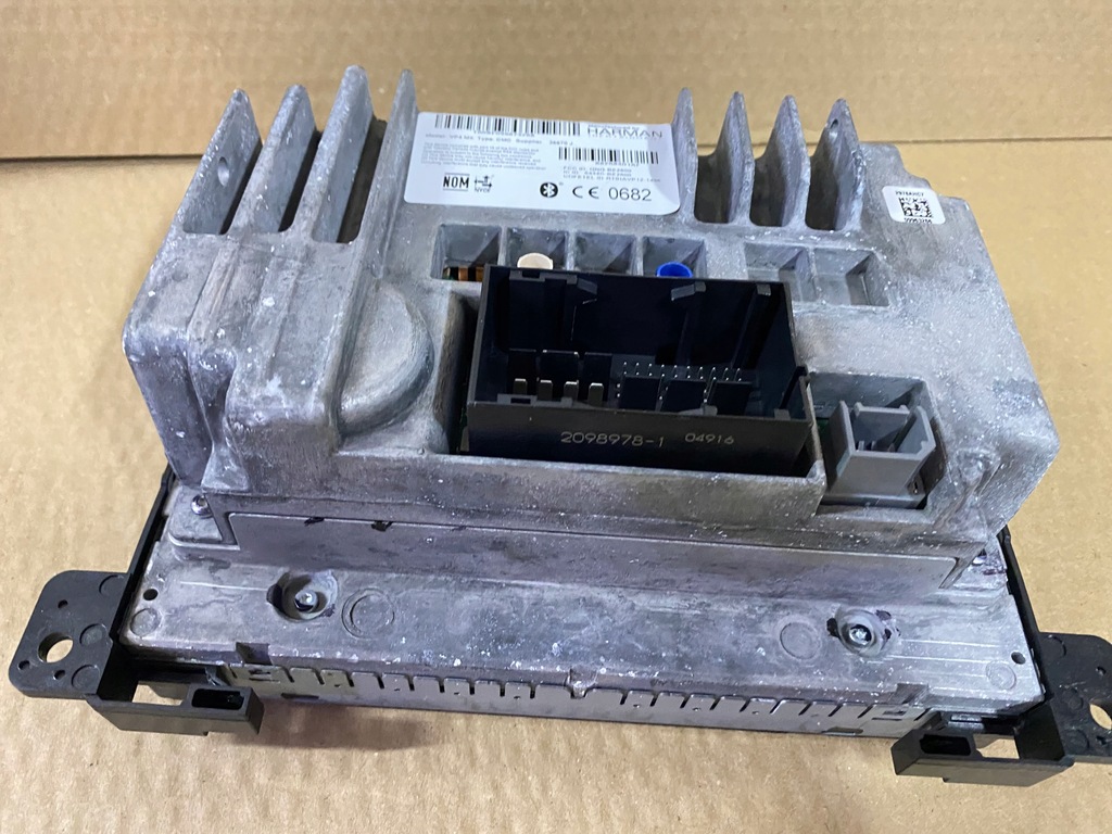 фото №8, Екран навігації harman dodge challenger srt 6.4