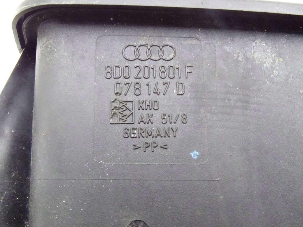 фото №5, Audi a8 d3 4e0 02-10 бак уголь активированного 8d0201801f