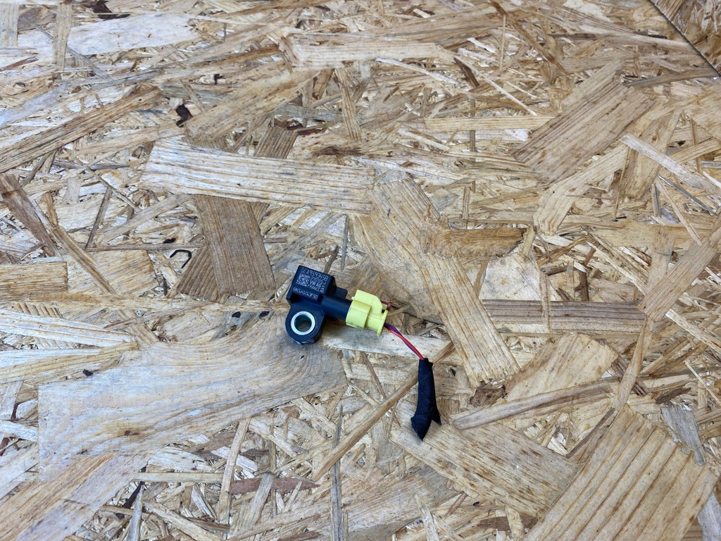 фото №8, Датчик удара штекер vw id.3 id.4 id3 id4 1ea959345b