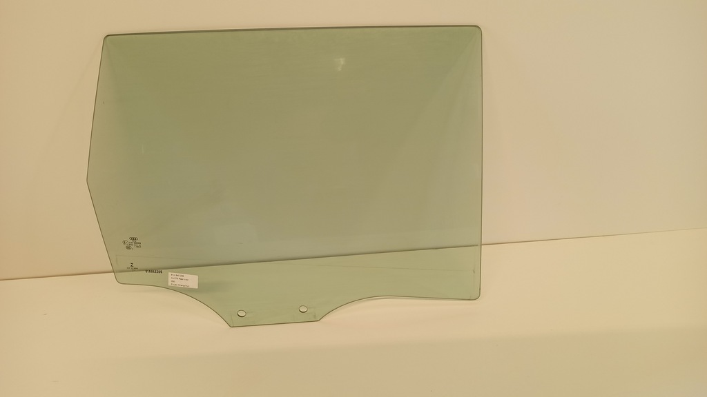 фото №1, Стекло дверь правый задняя audi q2 81a845206