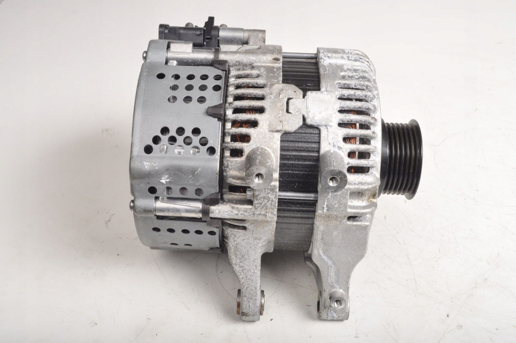 Купить Ford fiesta mk8 1.0 генератор l1ta-11238-bc 22r