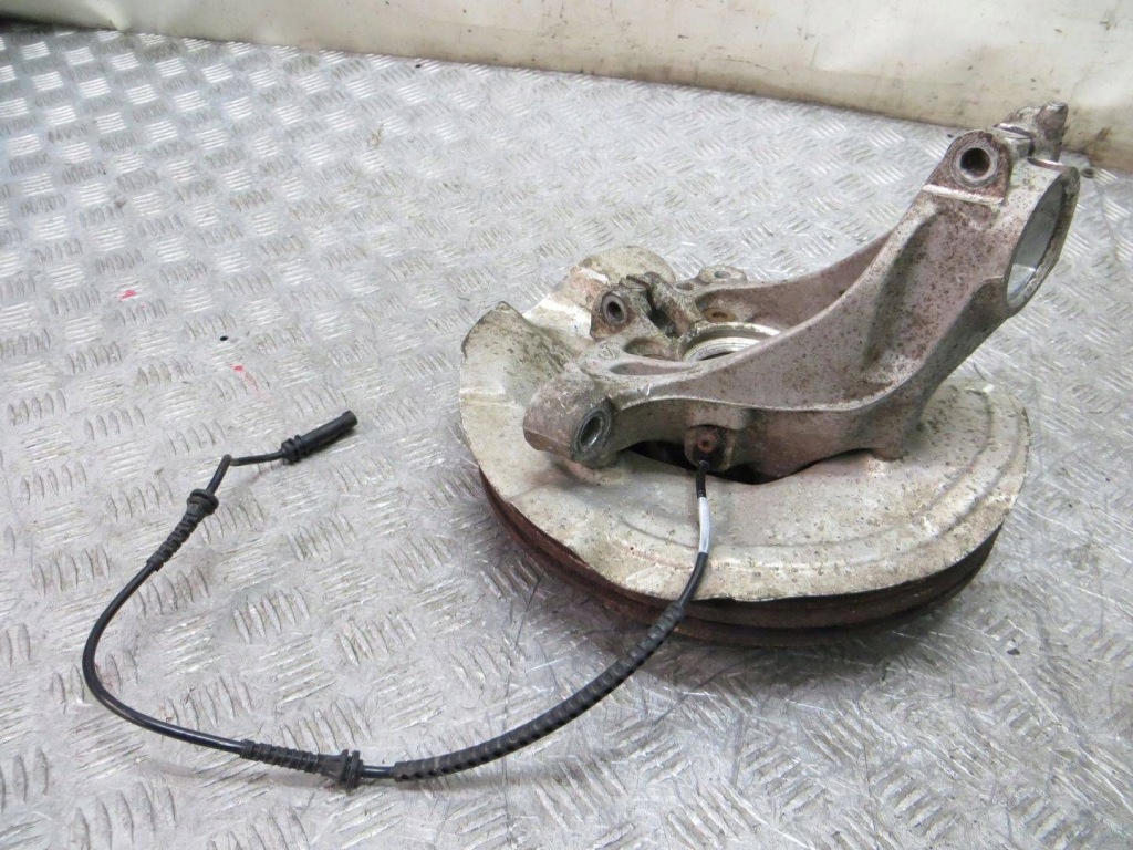 Купити Bmw x1 f48 2.0d поворотний кулак права перед 14-