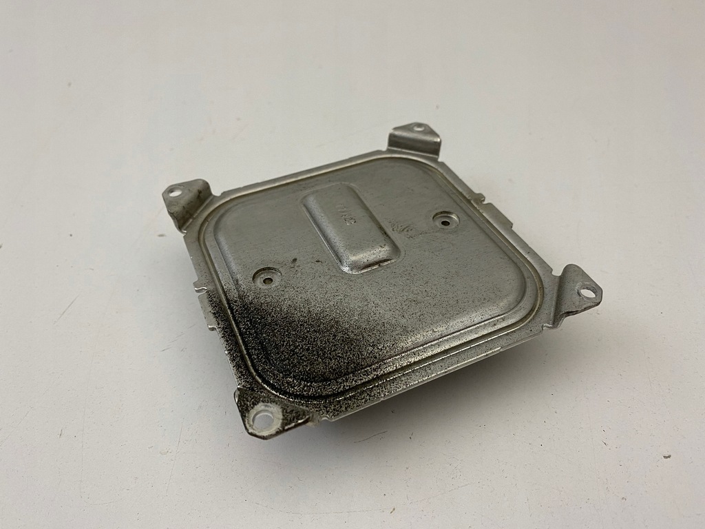 фото №1, Renault nissan перетворювач модуль led 260551225r