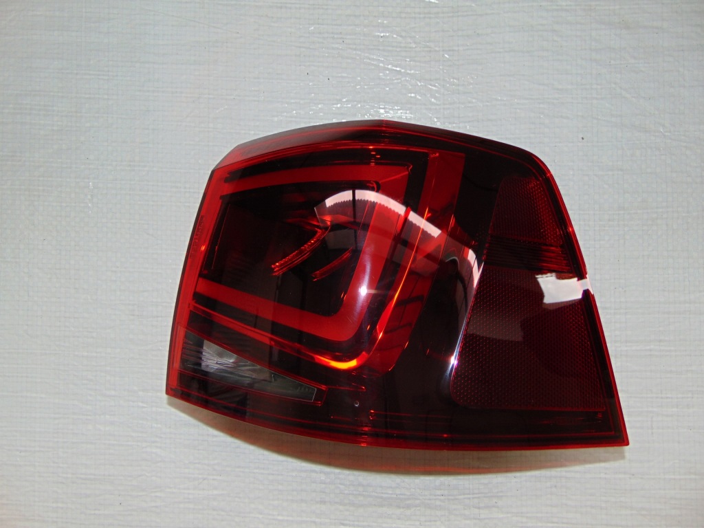 фото №1, Seat alhambra 7n5 лампа правая задняя led 7n5945208 eu