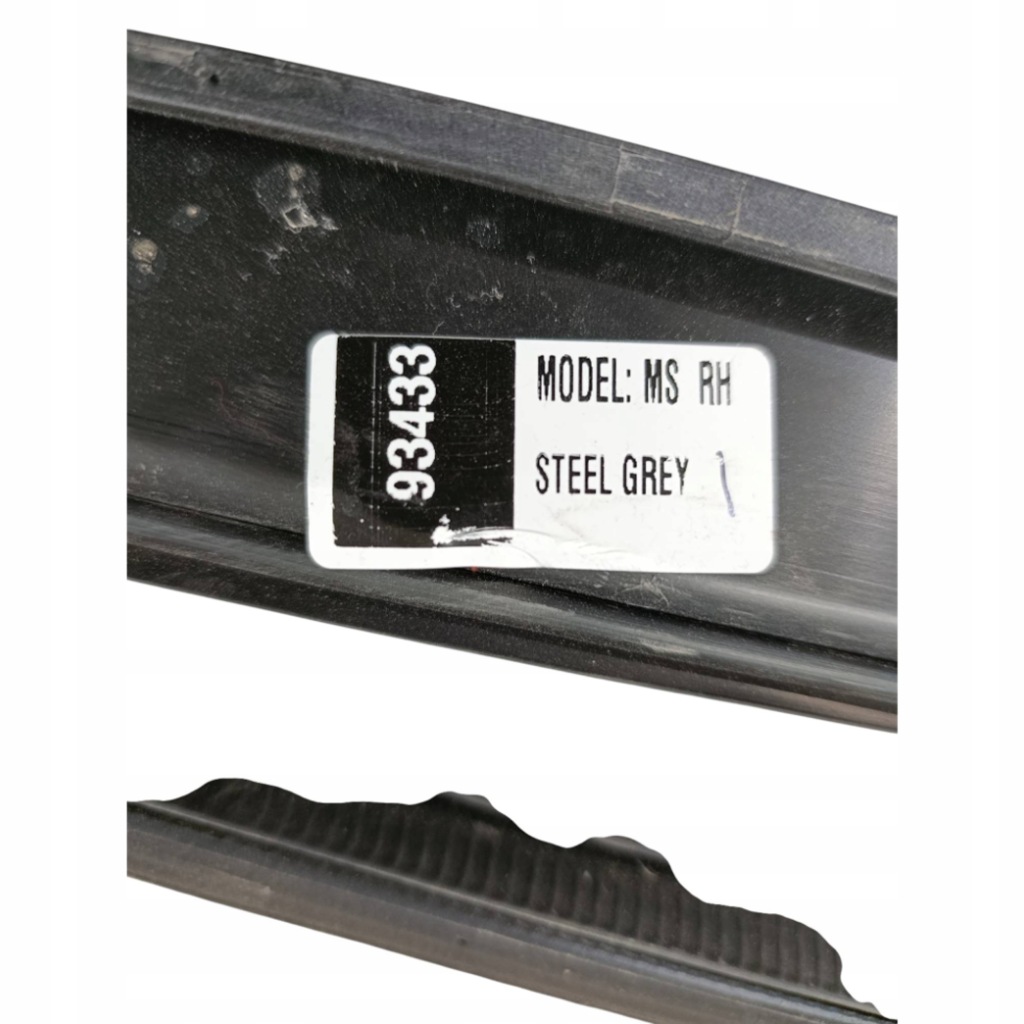 Tesla model s 2022 правая сторона молдинг порог с Разборки