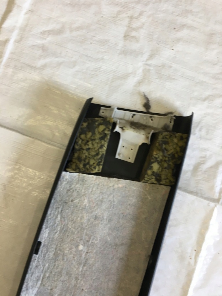 Накладка стійка b ліва audi a4 b7 avant 8e0867239 Доставка