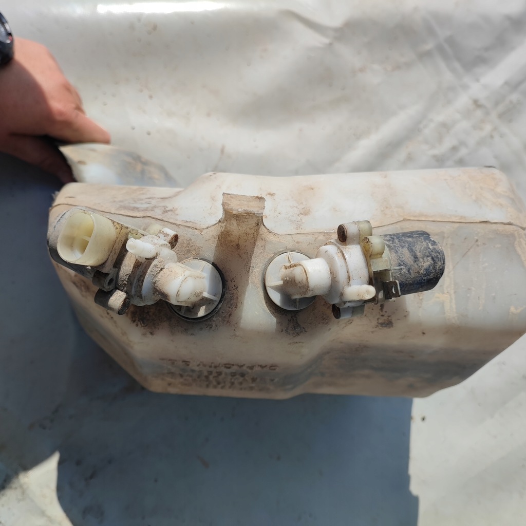 фото №5, Jeep cherokee zj 4.0 бачок омивача