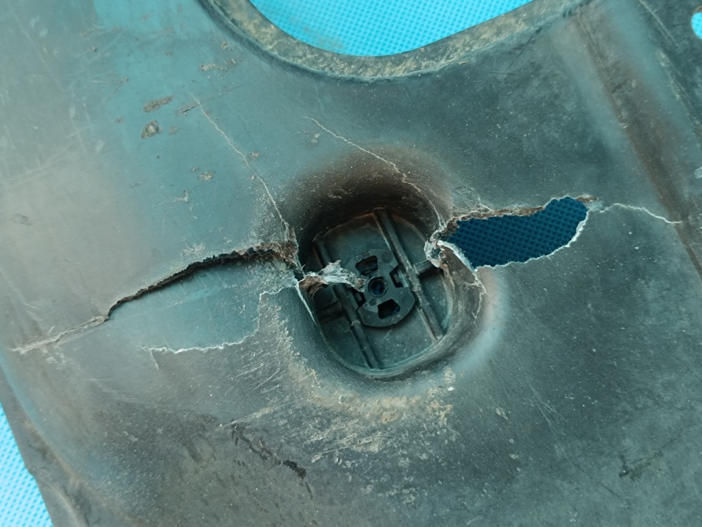 фото №8, Skoda superb 3 lift 2.0tdi 2023r защита пол левая 3wa825201a 3q0825101a