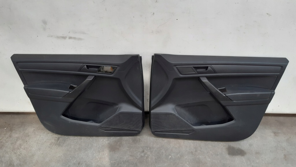 фото №1, Обшивки перед пара 2k5867011ab vw caddy