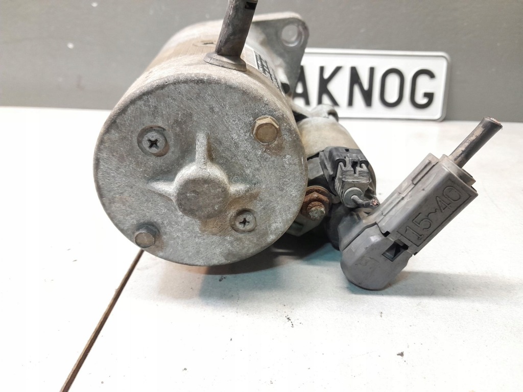 Стартер toyota yaris 1 281000j010 в Украине