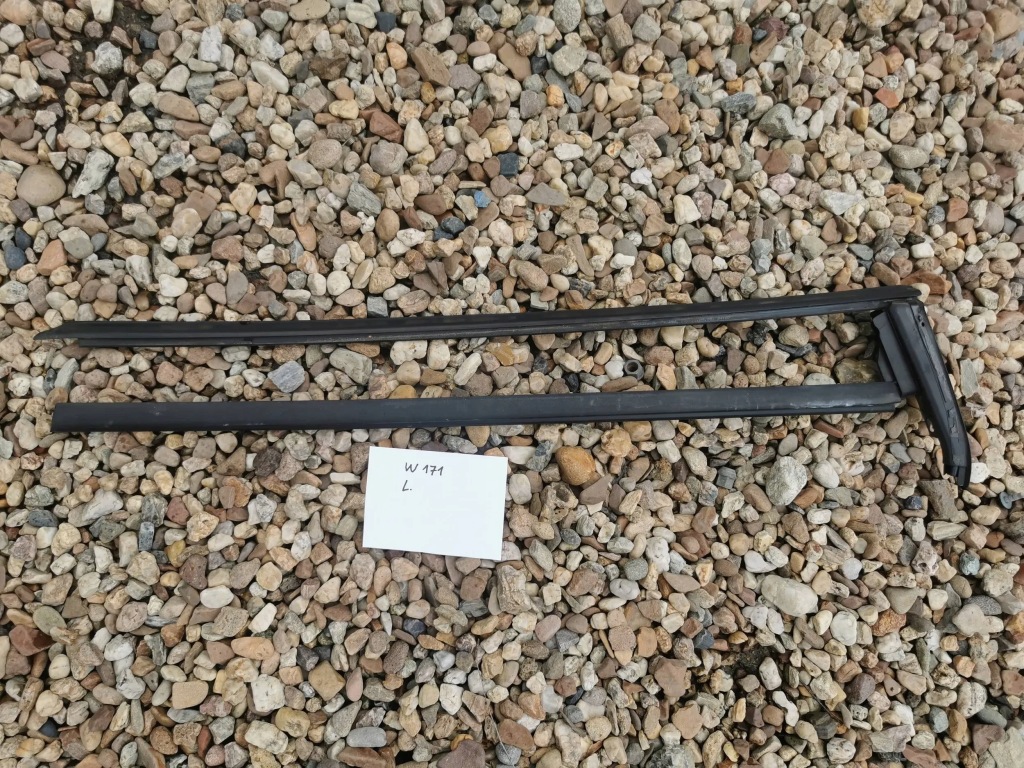 фото №1, Mercedes slk r171 w171 прокладка стекло дверь левая перед a1717200124