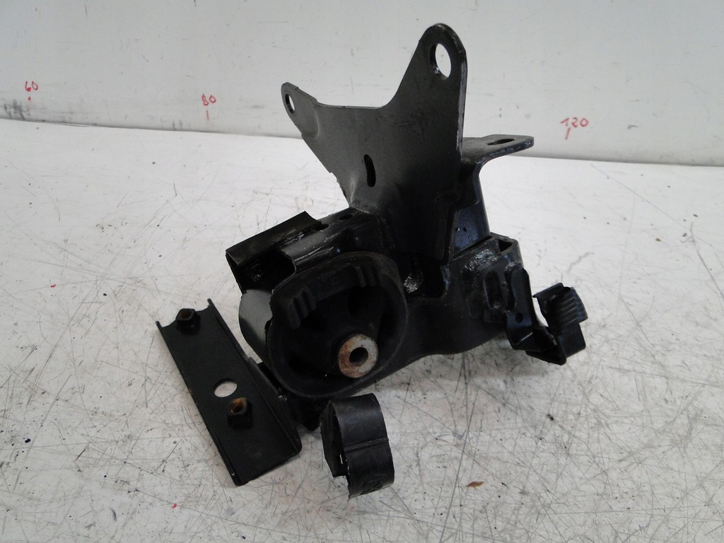 фото №7, Toyota yaris iii гібрид кронштейн подушка двигуна