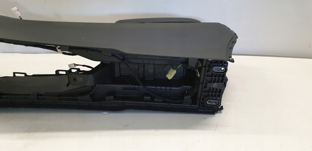 фото №14, Mercedes cla a117 w117 gla x156 w156 подлокотник туннель средний 13-19r