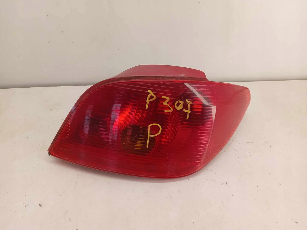 фото №1, Лампа права задня задня peugeot 307 hb 05-08