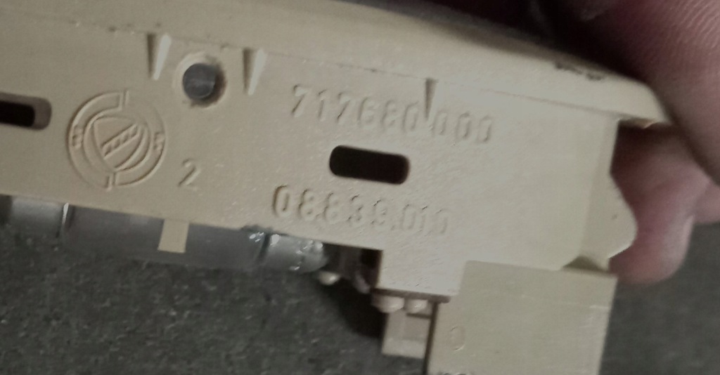 фото №13, Лампа освещение салона 717680000 lancia lybra