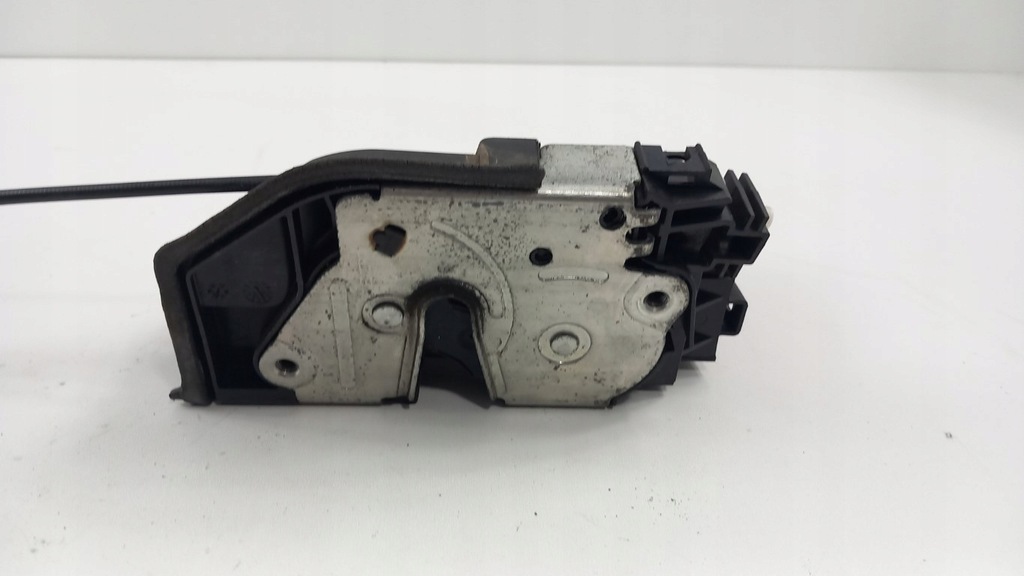 фото №2, Bmw x3 e83 fl замок дверь перед правый 7pin