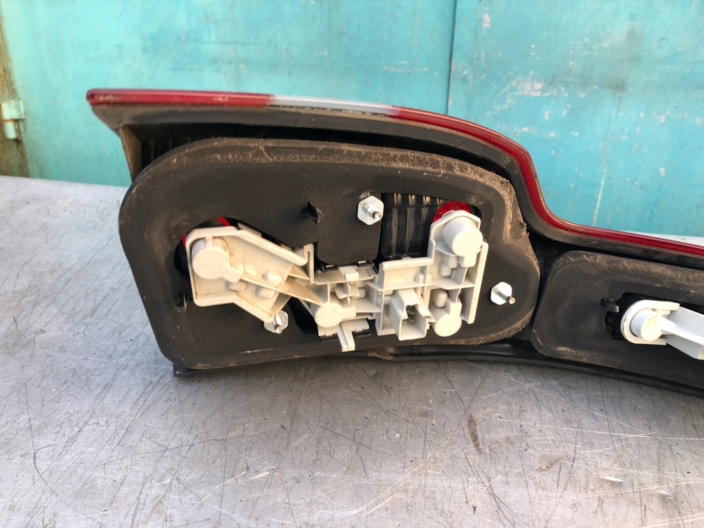 фото №6, Volvo v50 лампа правый задняя правая задняя 04-07