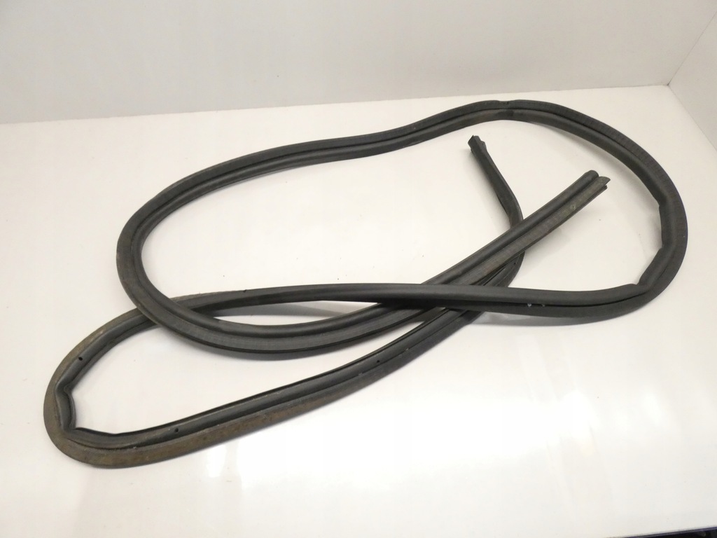 фото №14, Прокладка кришки багажника dacia logan i sedan 04-09