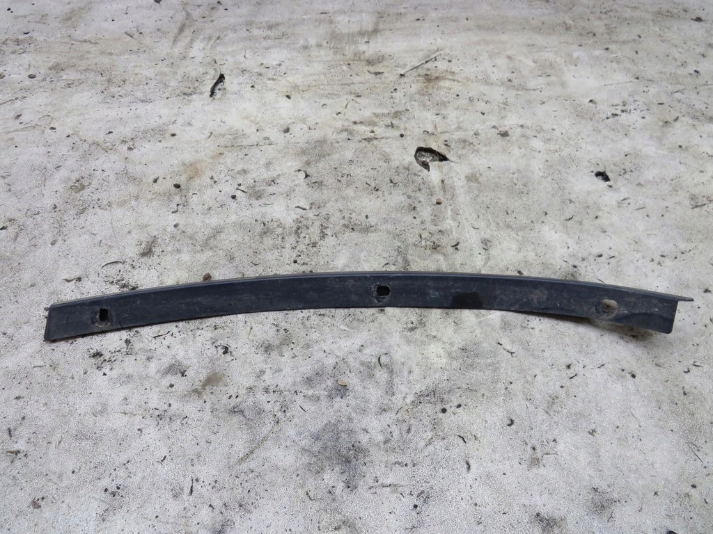 фото №1, Молдинг бампера левый задняя jeep wk2