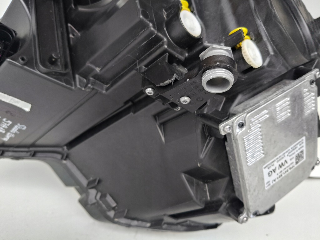 фото №11, Лампа правая фара skoda karoq 57a 17- full led