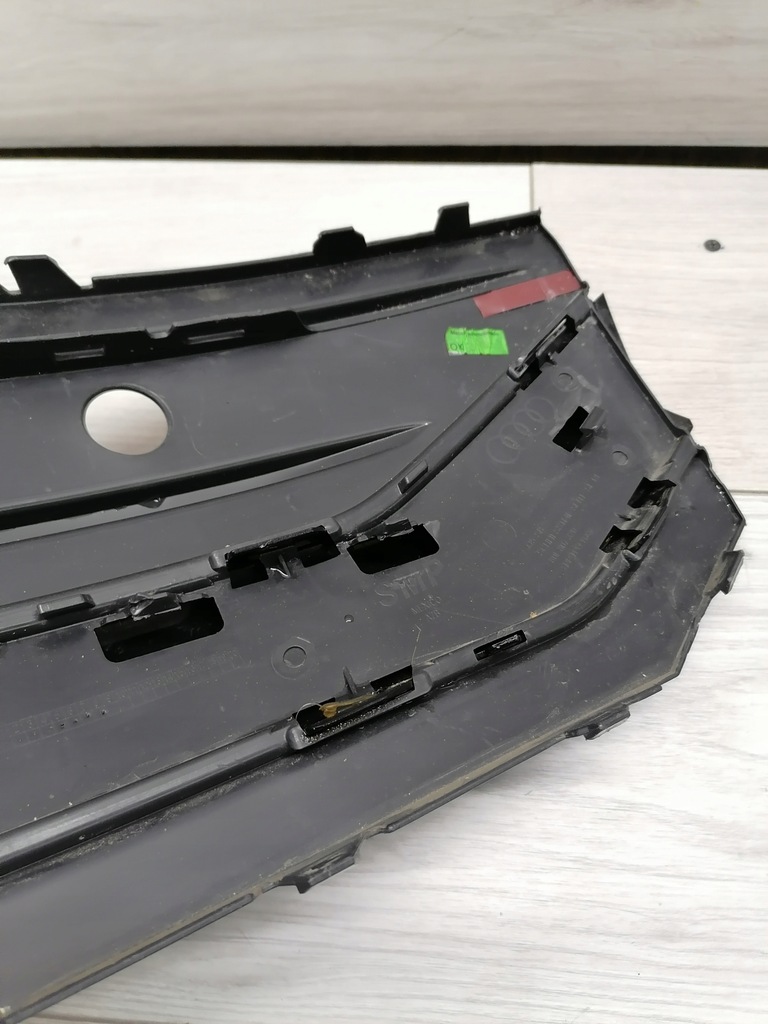 фото №11, Audi q5 sportback решітка правий задня 80f807320