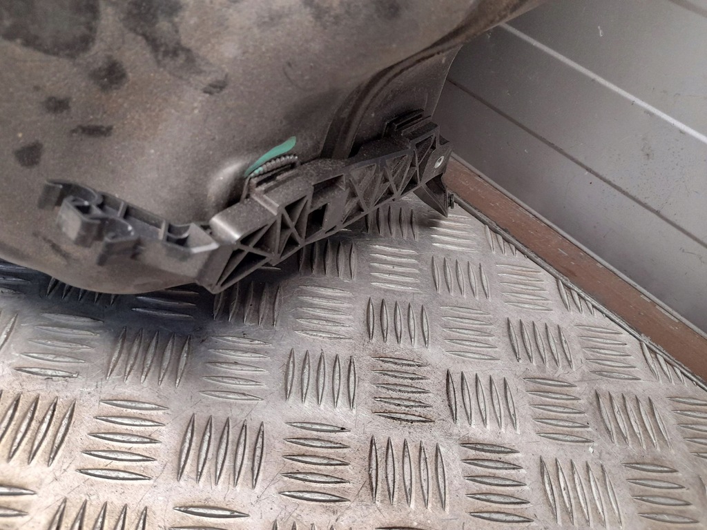 фото №7, Alfa romeo stelvio 2018 с задний бак топлива