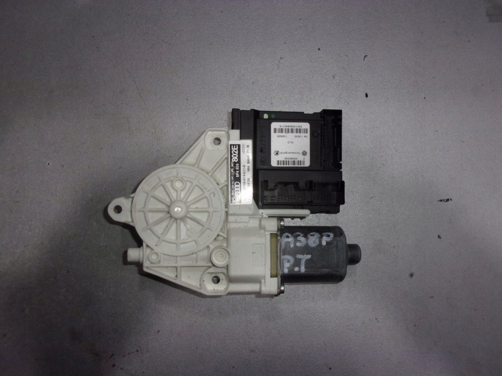 фото №1, Моторчик скло audi a3 8p 8p4959802e правий задня