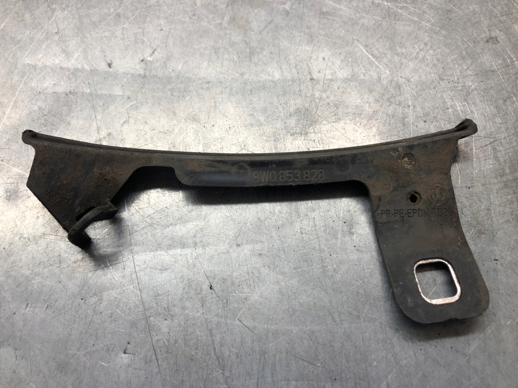 фото №1, Спойлер підкрилок audi a4 b9 kombi 8w0853828