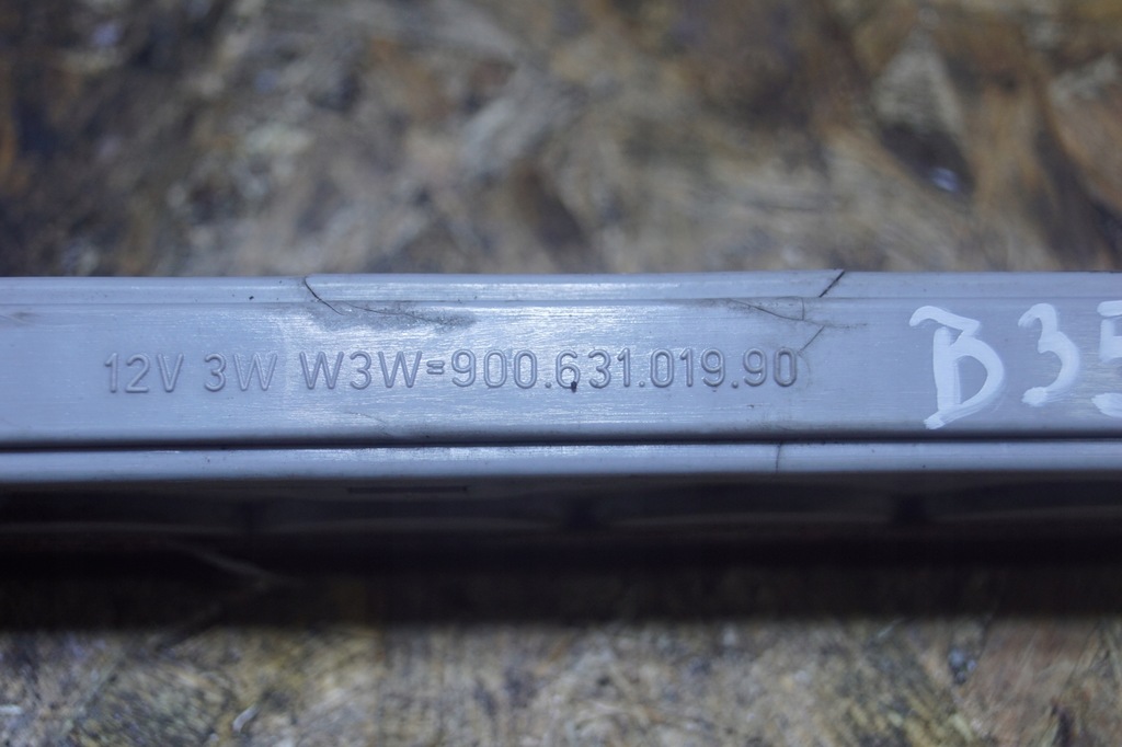 фото №6, Porsche boxster 986 третий свет стоп-сигнал