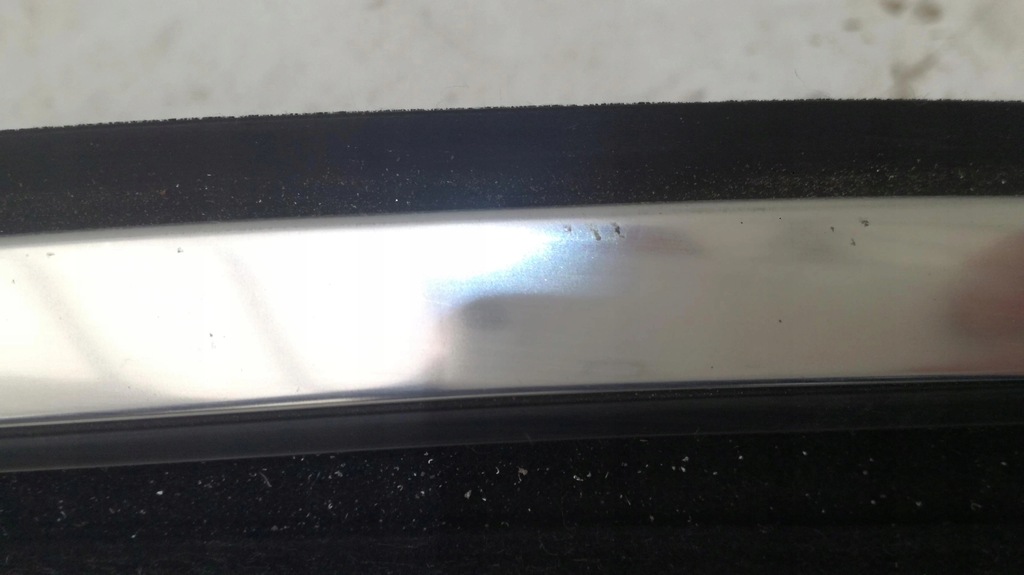 фото №4, Mercedes w223 стекло левая задняя рамка хром