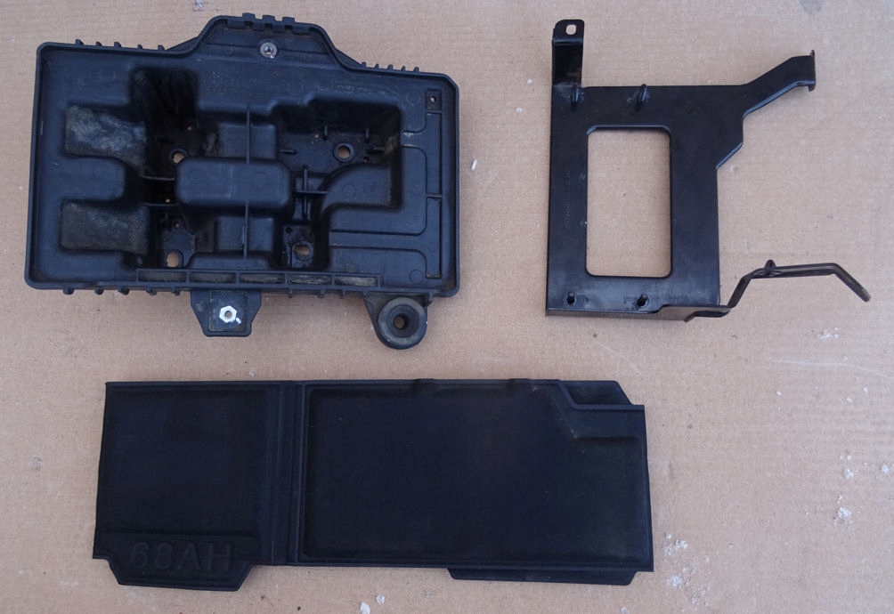 фото №1, Hyundai tucson ii корпус аккумулятор 1.6gdi