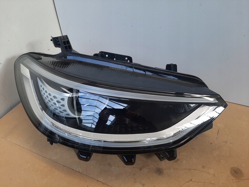 фото №5, Лампа права vw id.3 full led