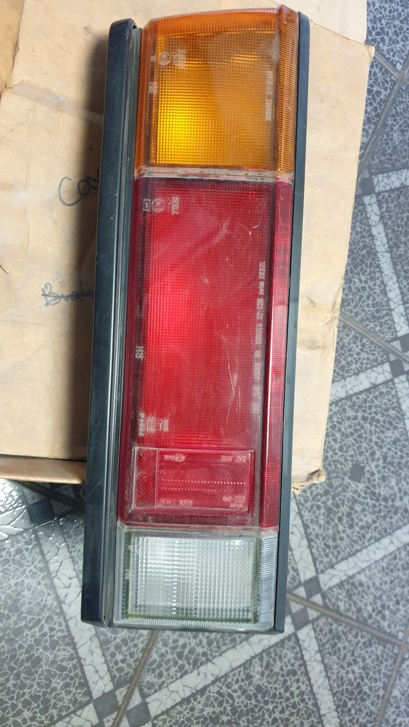 фото №1, Toyota corolla ke70 lammpa задняя