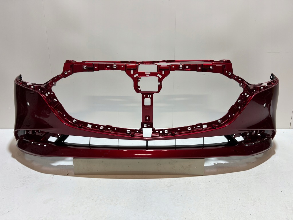 Купити Mazda 3 бампер sedan rok 2021