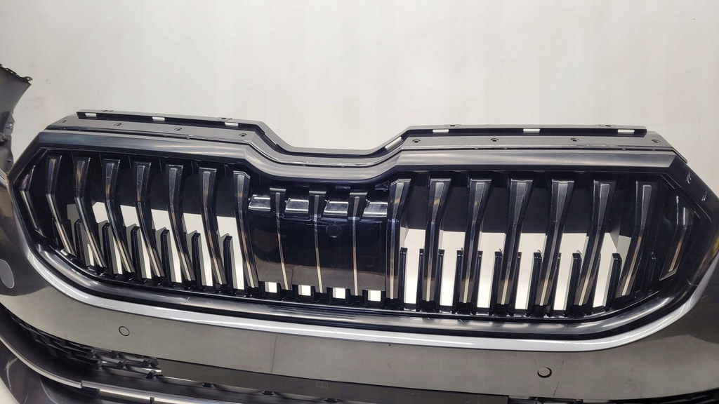 фото №9, Skoda superb iv 4 3p0 24r- бампер kpl. оригинал